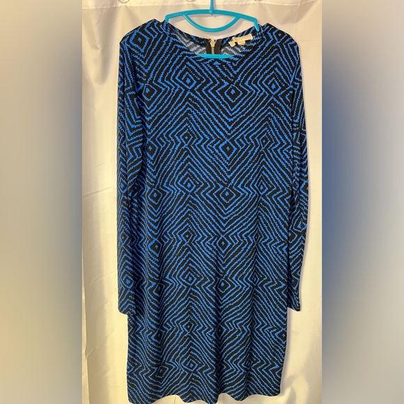 MICHAEL Michael Kors Dresses & Skirts - Michael Kors dress blue w black design. Size ?M. See pic of p-p measurements.